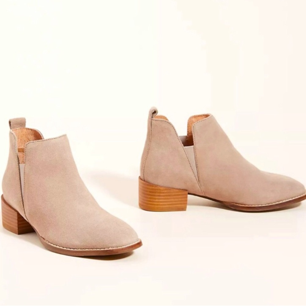 Anthropologie Seychelles Suede/Leather ankle boot